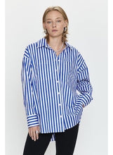 Load image into Gallery viewer, Rena Button-down Tunic Shirt