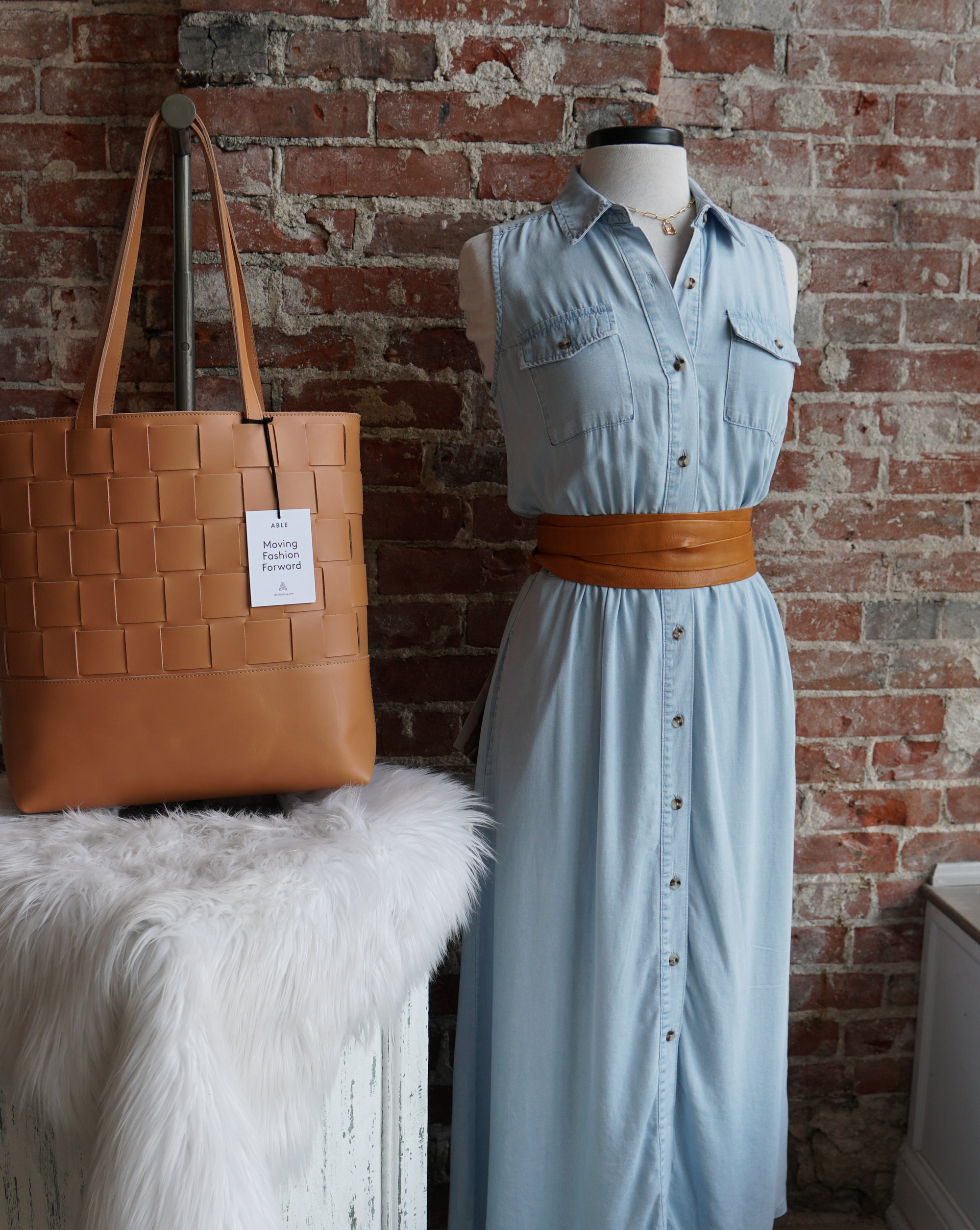 Dorothy Sleeveless Denim Midi Dress – Sweet Apricot Dorothy Sleeveless Denim Midi Dress – Sweet Apricot
