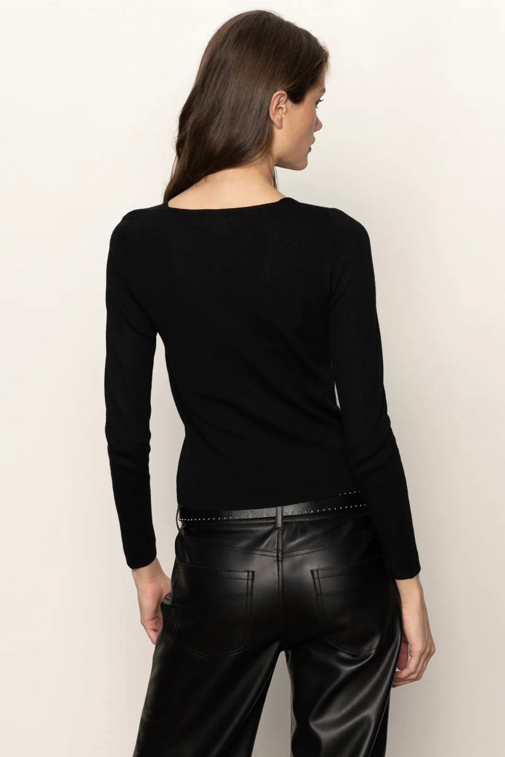 Long-Sleeve Shoulder Twist Top