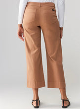 Load image into Gallery viewer, The Marine Cropped Pant