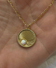 Load image into Gallery viewer, Shine Coin Necklace